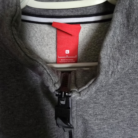 # 189 Nike Air 1/4 Zip Pullover Sweatshirt - Picture 2 of 8